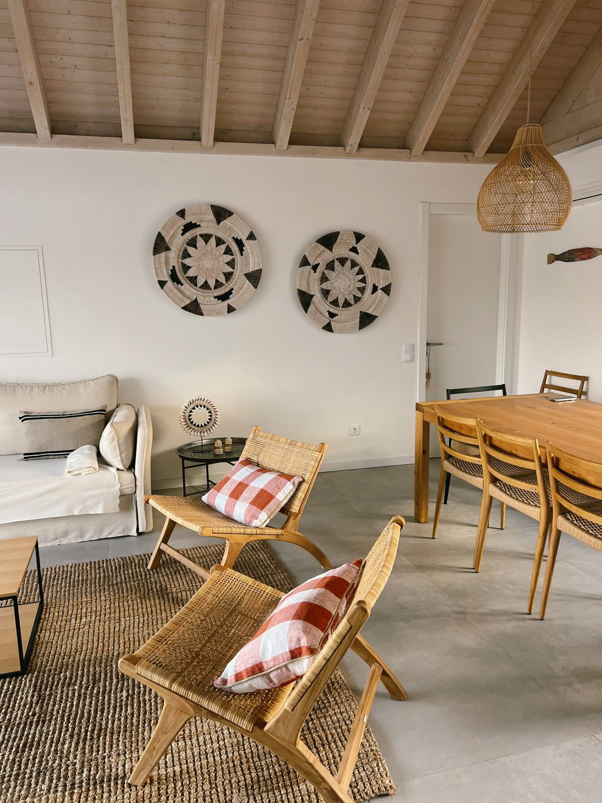 Lombok White and Black Wall Plate - 30cm