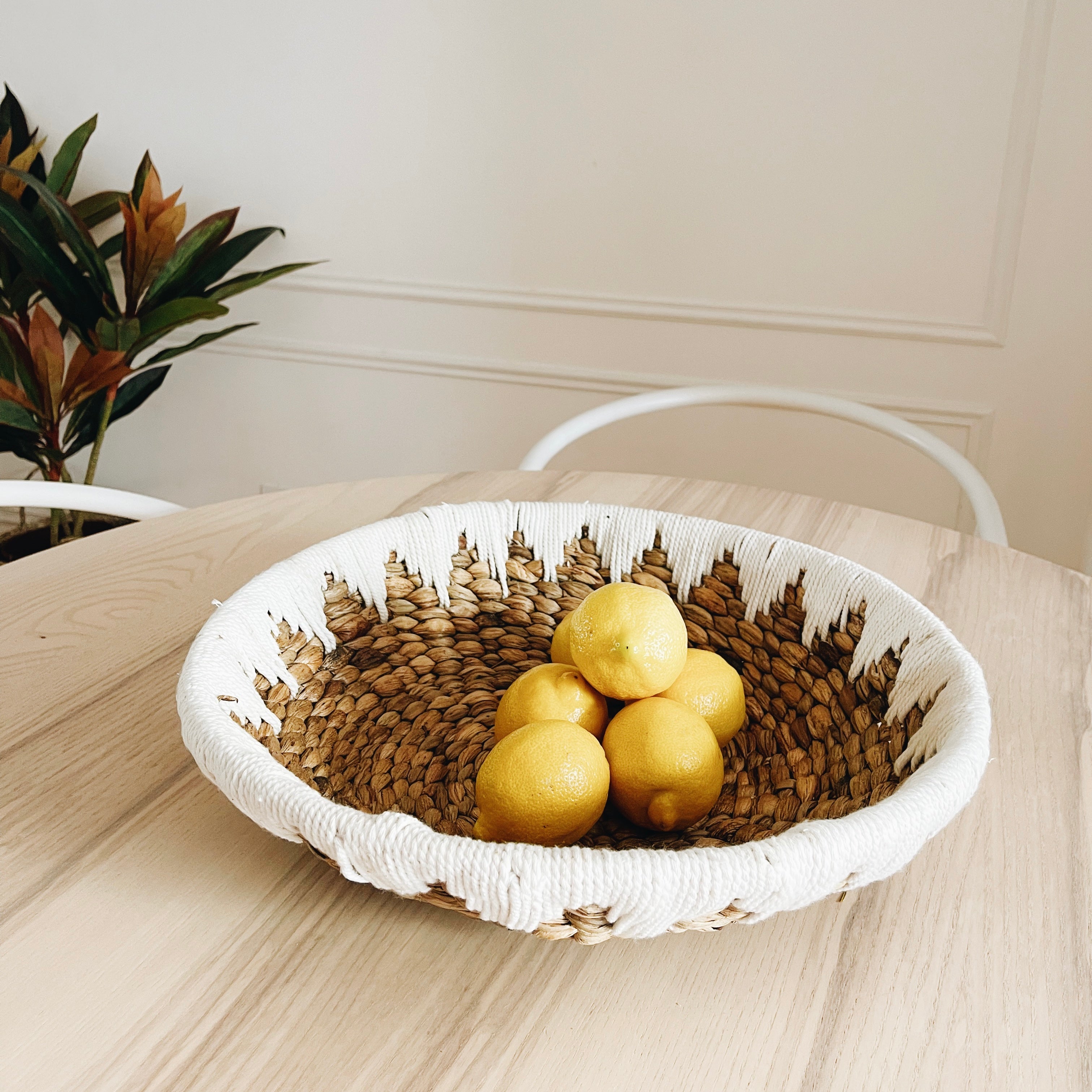 Damar Fruit Bowl