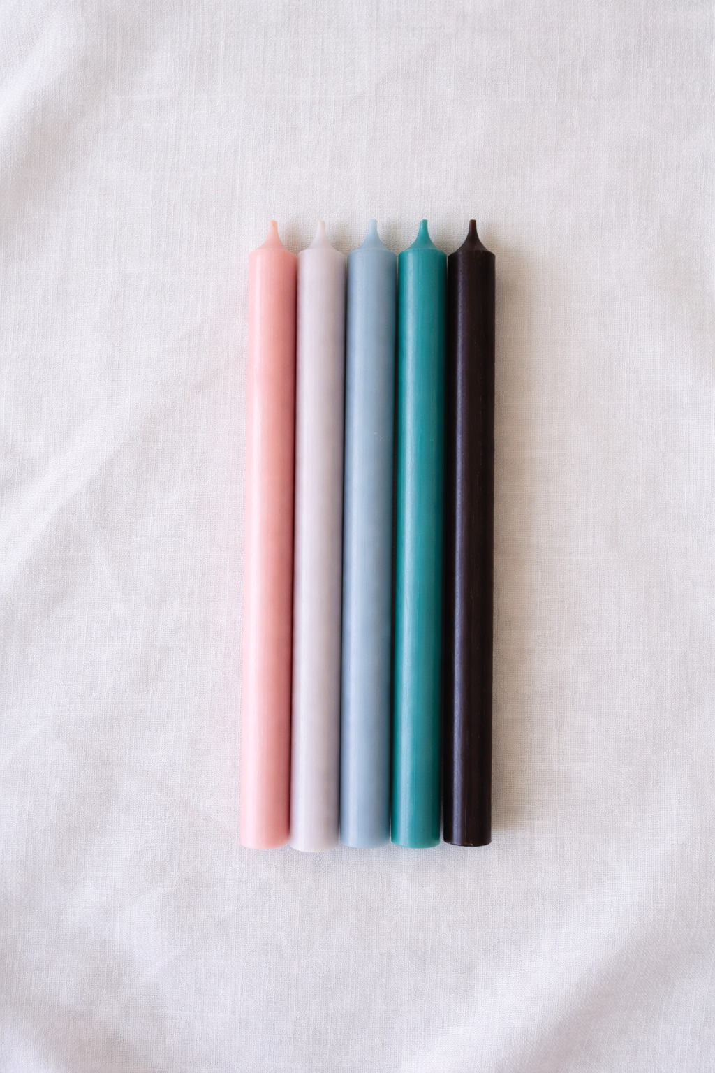 Velas: elegância e cor para transformar a sua decoração 🕯