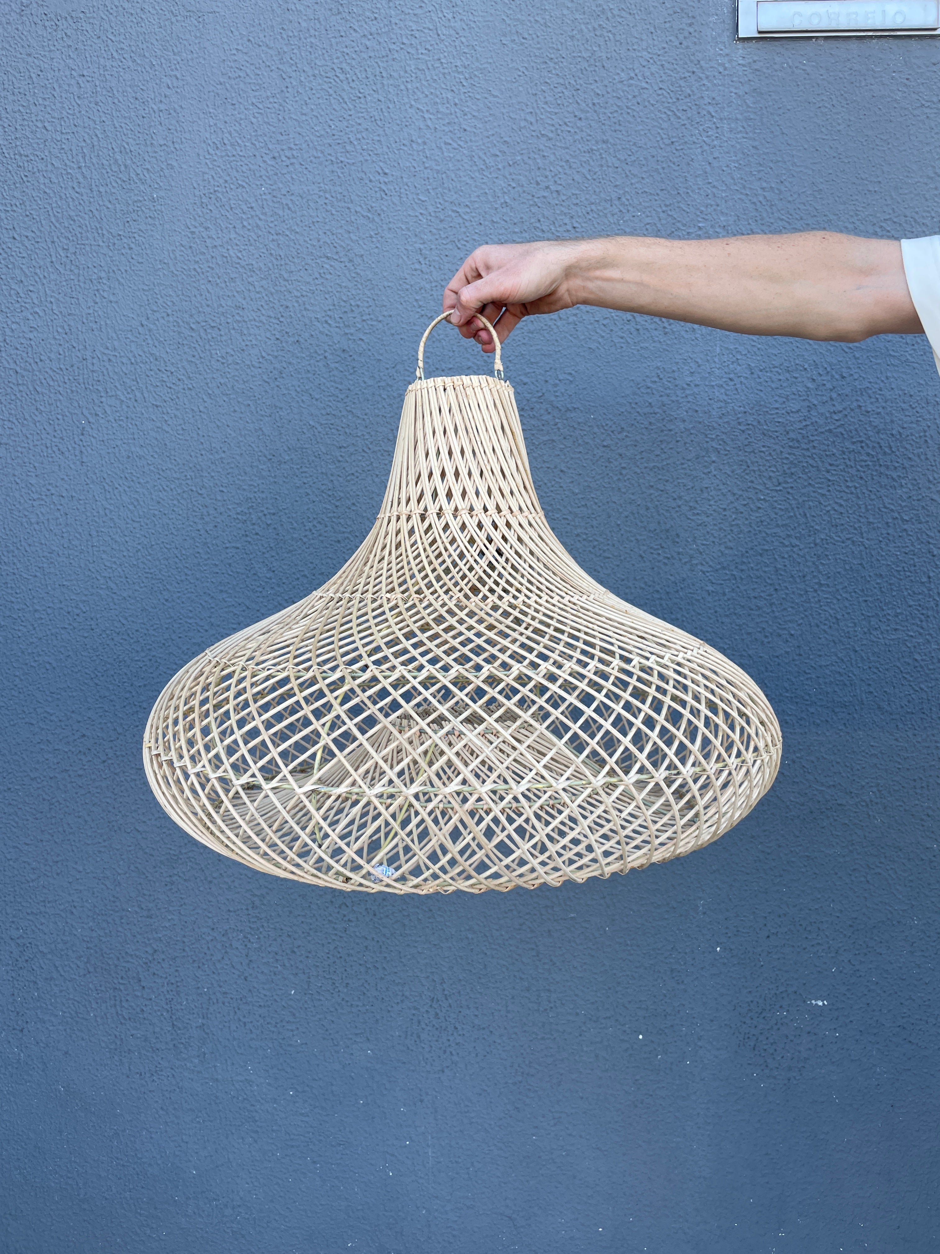 Abajur em Rattan Kara - 60cm