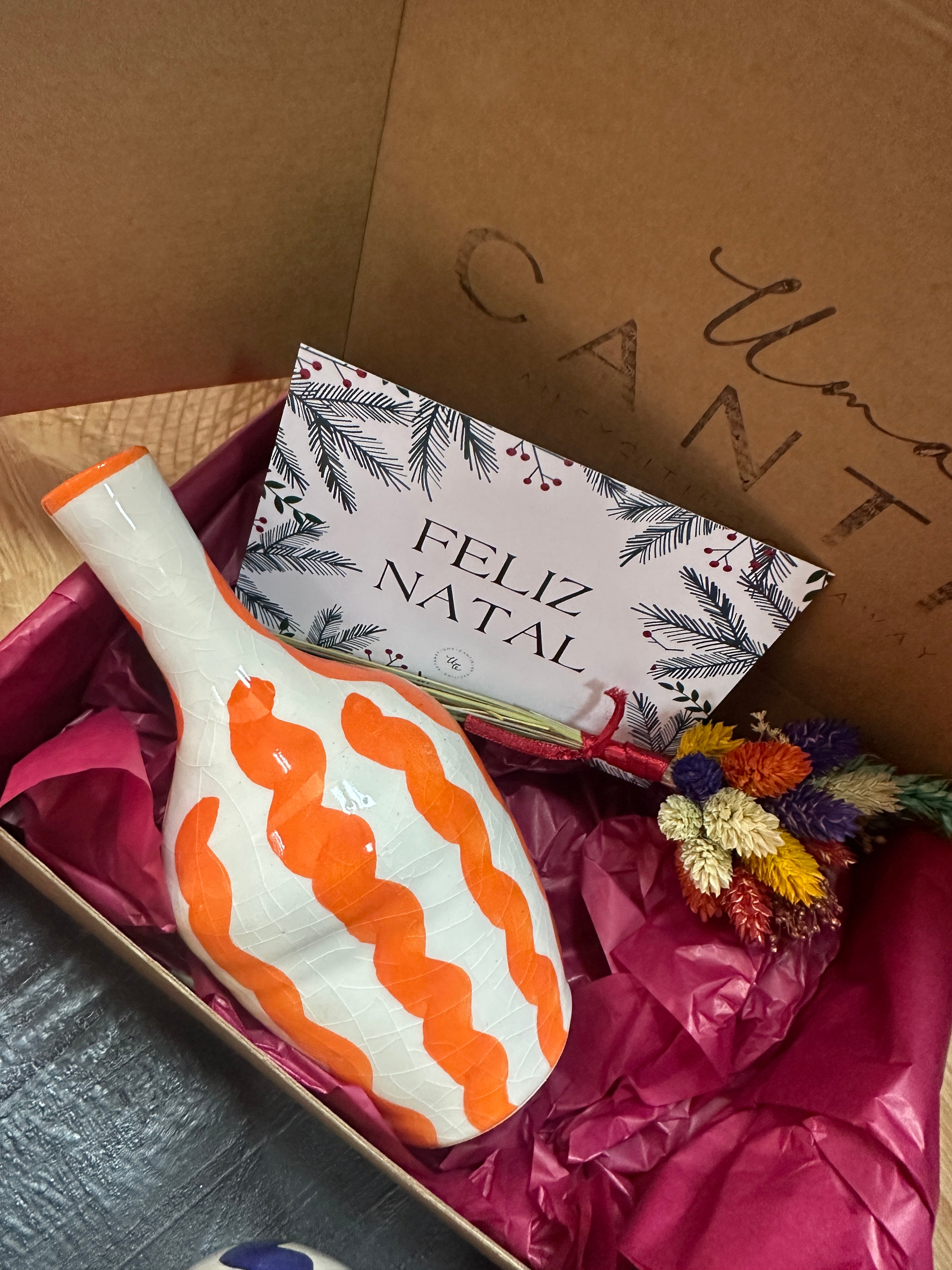Gift Box #32 - Jarra Zig Zag e Flores