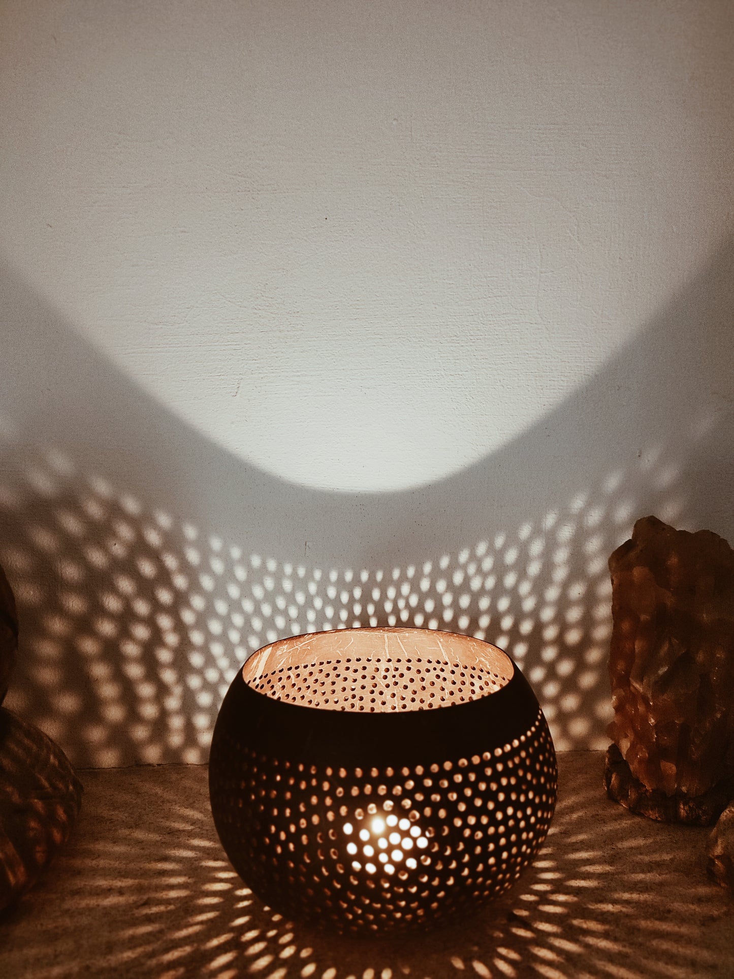 Coconut Decor Brown Dots