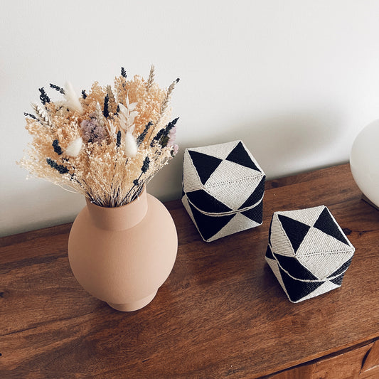 Melasti Bead Box Black & White - M