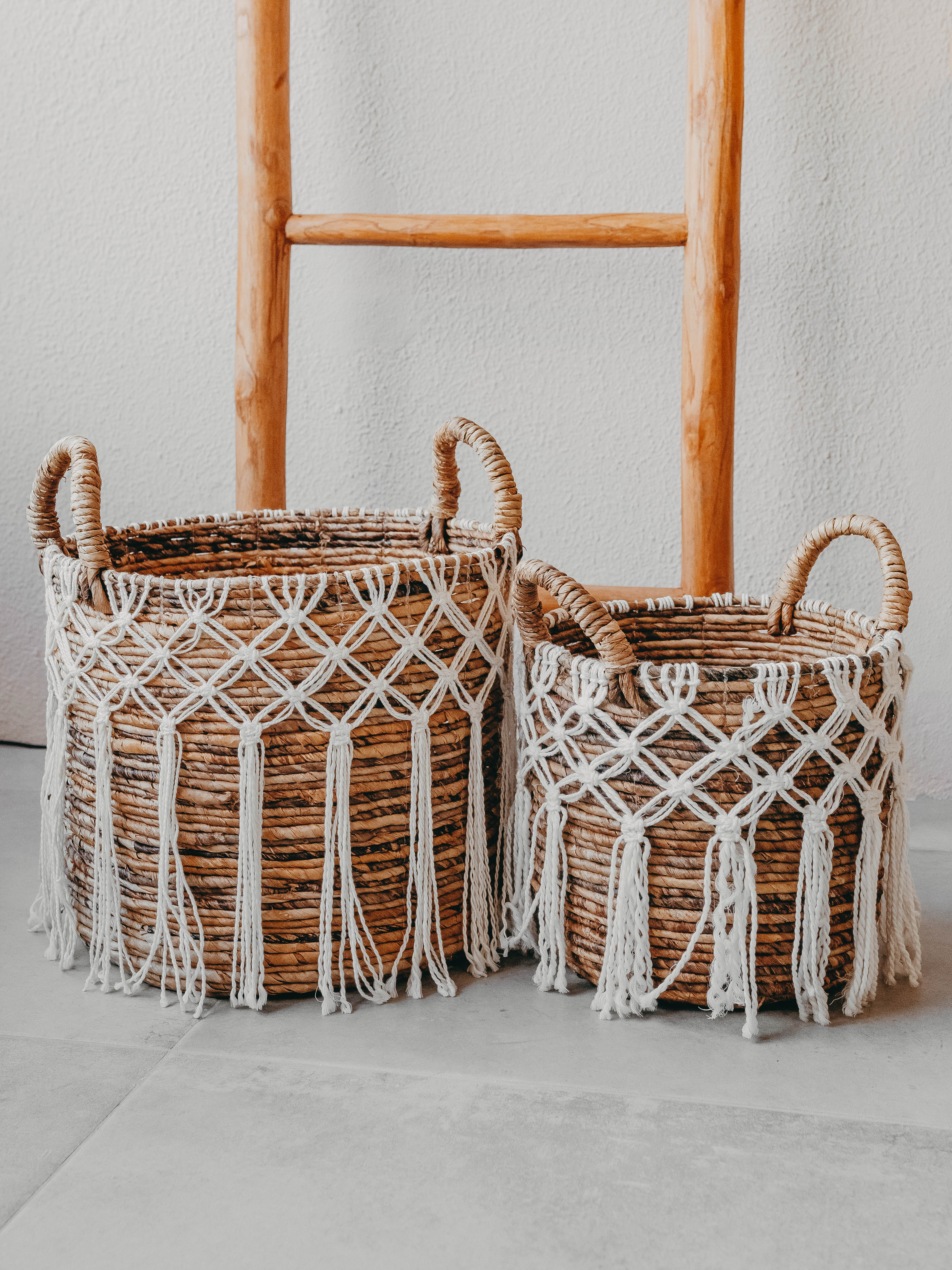 Cabalaki Basket White Fringes - L